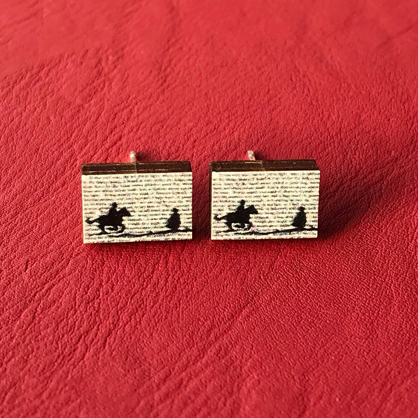 SECOND - Classic Literature Jane Eyre Silhouette Stud Earrings