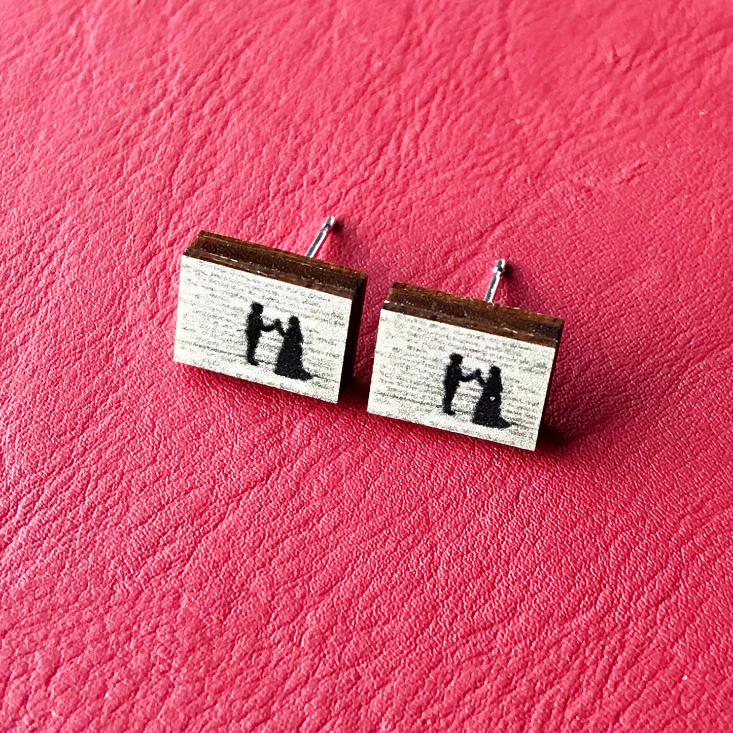 Classic Literature Romeo and Juliet Silhouette Stud Earrings