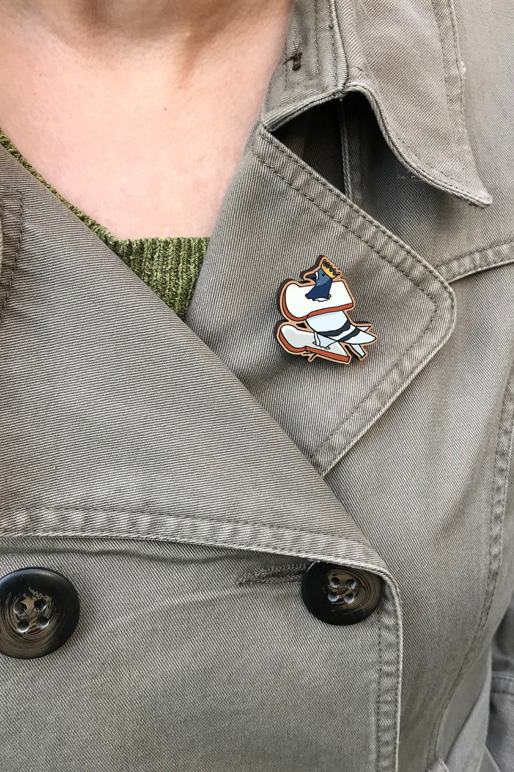 Coronation Pigeon Sandwich Pin